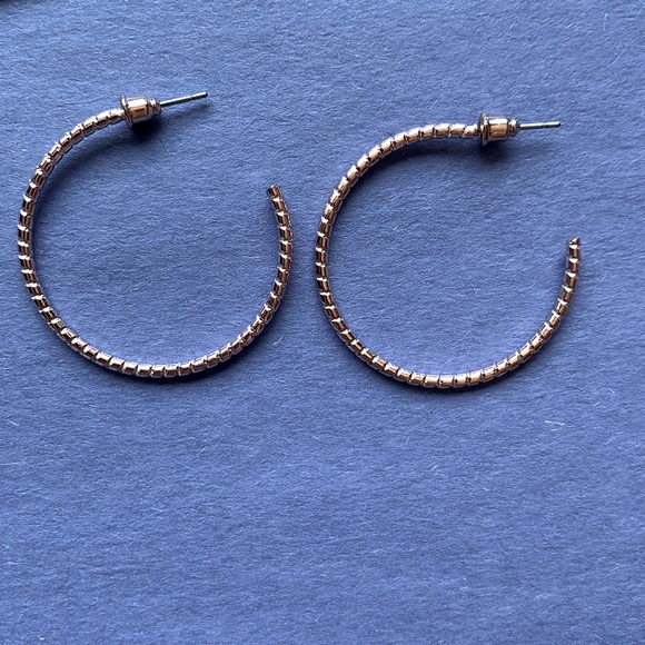 2 Pairs of Hoops - Picture 2 of 5
